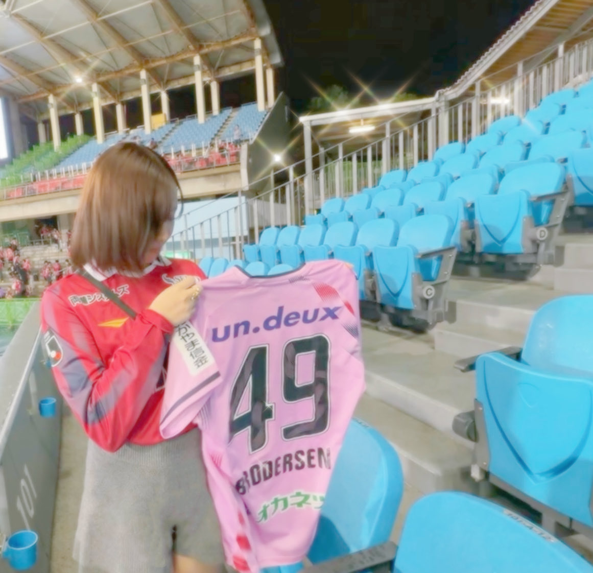 kiki_fagi's tweet photo. 川崎戦🐬
全体的に疲労を感じつつ毎度流れを変えてくれる神谷さん流石だなと🗽

そしてそしてブロちゃん！！変わらぬクオリティと優しさ⸜( ◡̈ )⸝
いつでも岡山に帰ってきていいからね！！？これからも応援してます🫶🏻ビックラブ🫶🏻

#ファジアーノ岡山
#岡山サポ川崎遠征
#スベンドブローダーセン https://t.co/wLCnjnQJ2x