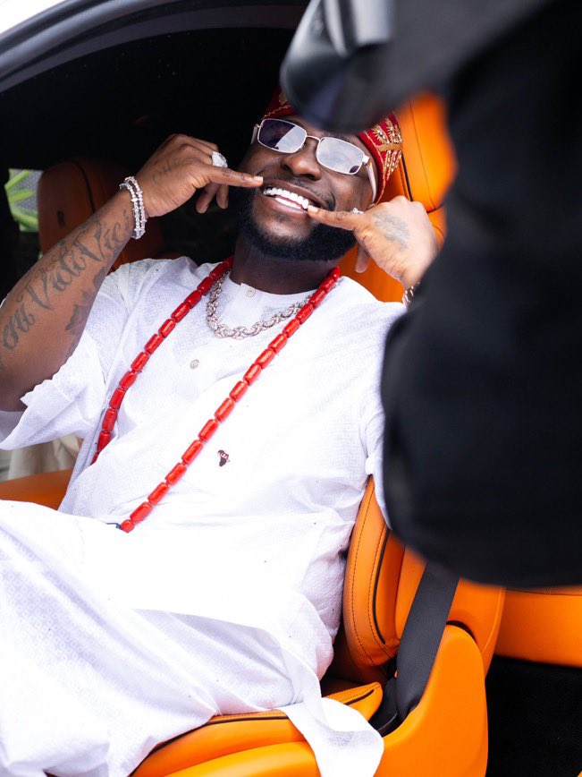 tomiwa30bg's tweet photo. Davido is important to us than Nigerian crude oil , food , and data plus oxygen . https://t.co/HUuef2N3ts