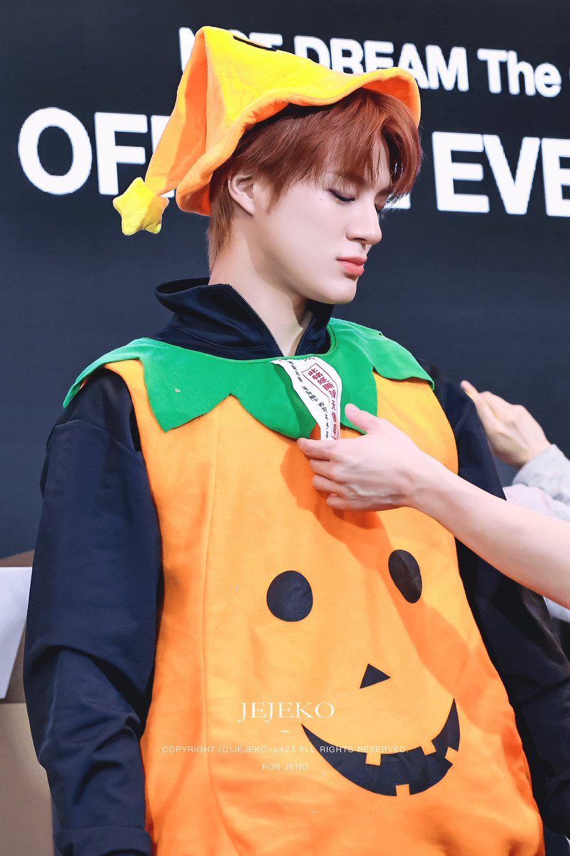 JEJEKO_o423's tweet photo. 261025 MS

라벨을 떼면 이 작은 귤을 얻을 수 있는 거야? 🍊
#JENO #제노 #ジェノ
#NCTDREAM #NCT https://t.co/TyoDy8sBVY