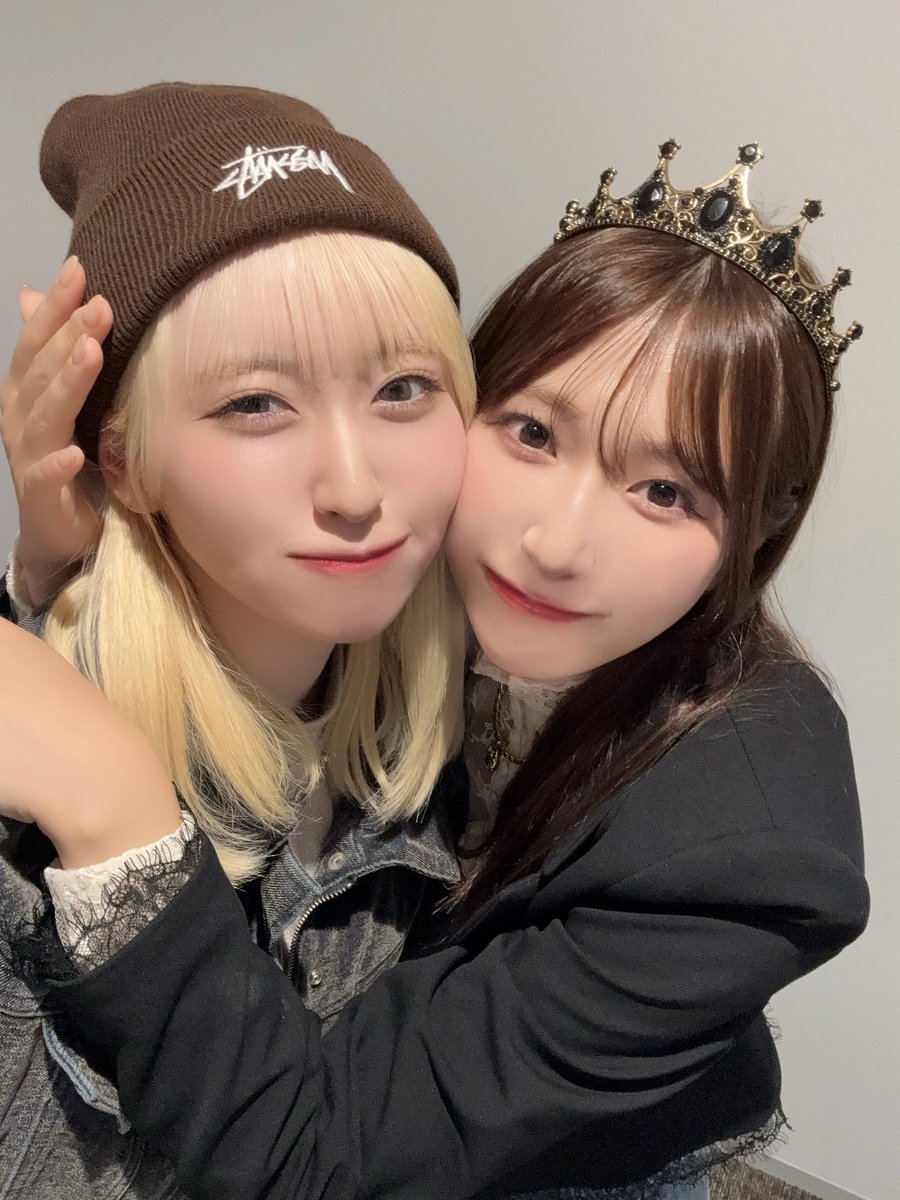 kawanagonatsumi's tweet photo. もえこお誕生日おめでとう🎂❤️!!

いつも元気いっぱいなのいみーちゃんを
まとめてくれてありがとう💎⟡.·
おふざけ大好きでおちゃめなところも
ギャップもえ、こ😻

良い一年になりますように𓂃 🦋ྀི
#蟹沢萌子生誕祭2026 https://t.co/rTf1hI1eZc