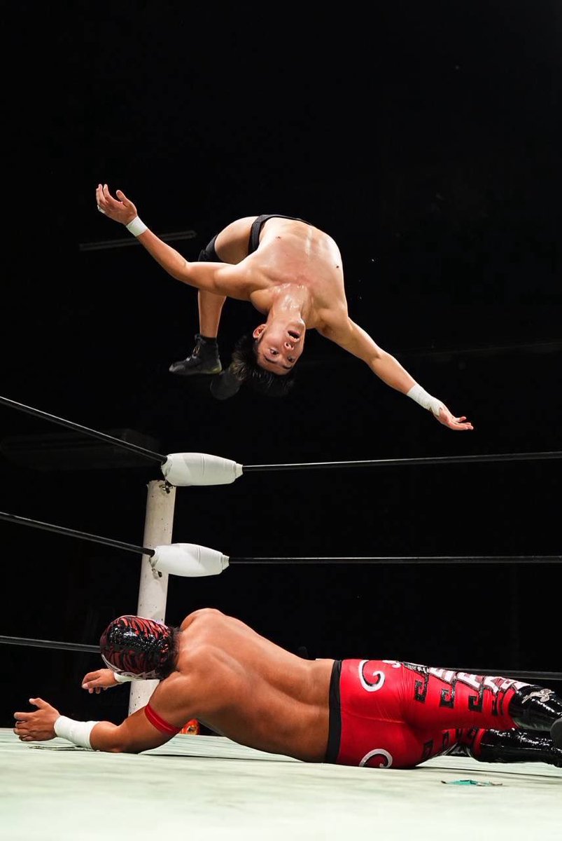 michinoku279's tweet photo. 1年ぶり新木場大会
ありがとうございました
最高のワクワク空間でルチャ
グランデドス前最後の前哨戦でした
エンジン全開で岩手県営へ乗り込みます
#みちのくプロレス
#michipro
#佐藤維 https://t.co/MomNTJtKWJ
