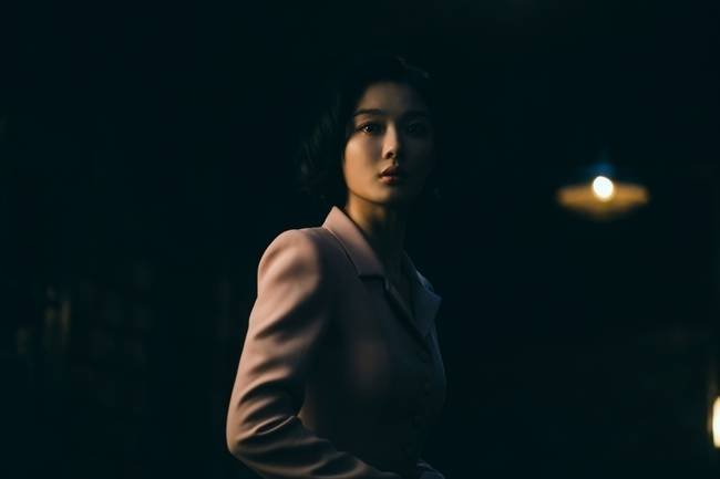 AishwariyaRay's tweet photo. Taewoong/Hideo's Pov: ‘May be I can't able to protect you openly & Loudly, but I will always be there to shield you Like a Shadow’ 🛡
#100DaysofDeception
#KimYouJung #ParkJinYoung
#KimYooJung #김유정 #100일의거짓말 #Kimhyunjoo #100DaysofDeceptionEp5
#100DaysofDeceptionEp6 https://t.co/DnA4ueQoyN