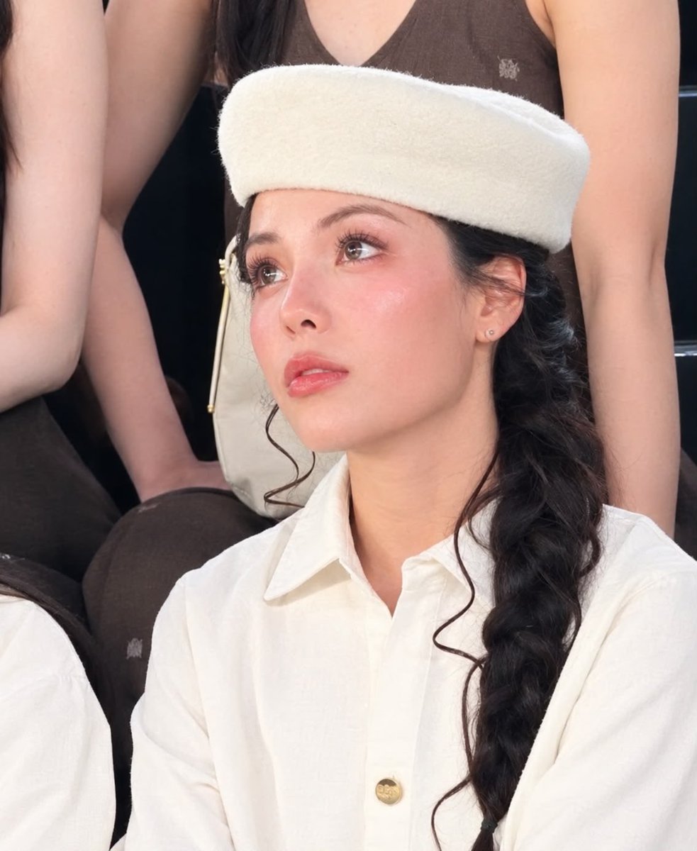 kiki89lmsy's tweet photo. Royalty 
face that can launch a thousand ships 😍

LMSY WACAY EFW26

#LMSYatEFW26ICONSIAM #ELLEFashionWeek2026xWacayxLMSY #ELLEFashionWeek2026 https://t.co/TNt5yTpJpw