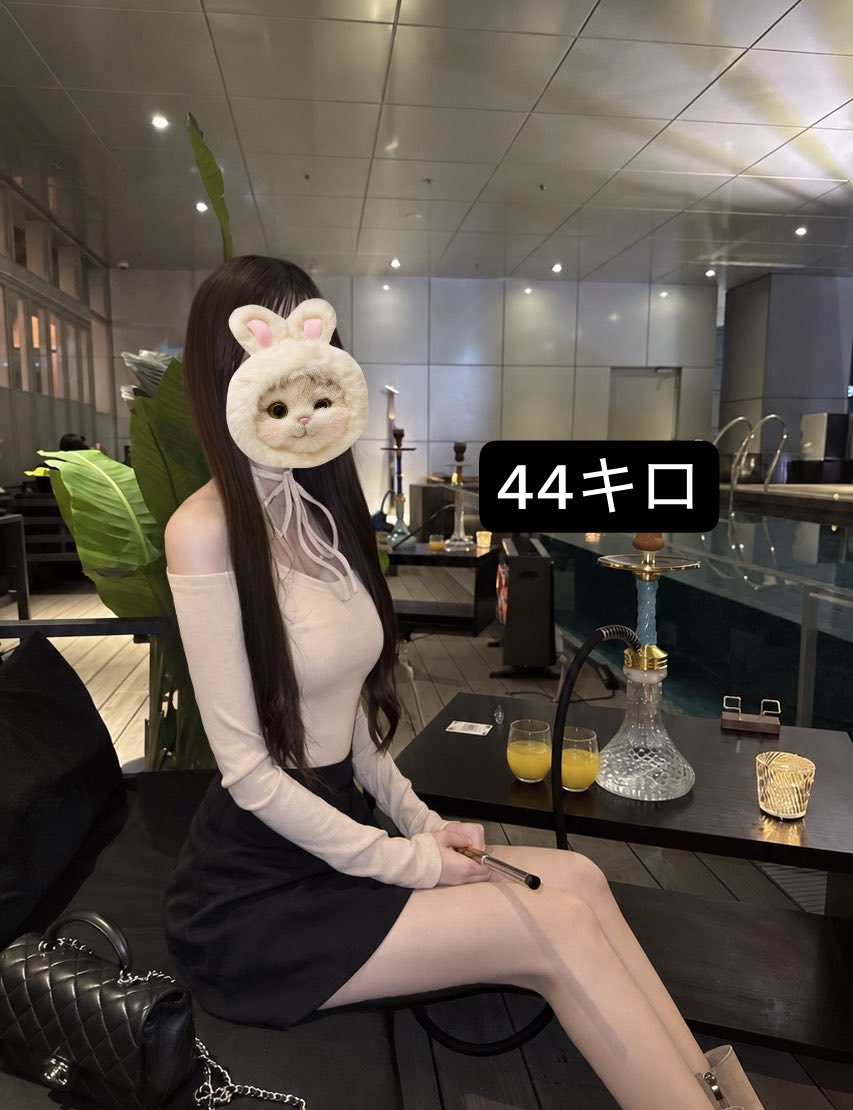 Kj2Fo's tweet photo. 165センチ55キロから38キロまで落とした経過‼️
まじで食べずにひたすらサプリとか漢方だけ飲んでどうしてもお腹空いたらウイダーインゼリーとかグミとか。ひたすらシーシャ吸って誤魔化してた
新宿駅と六本木のすしざんまい前でぶっ倒れたので真似はしないでください🙅
卍ジャロは使ってないです https://t.co/LyWb3wOiZk