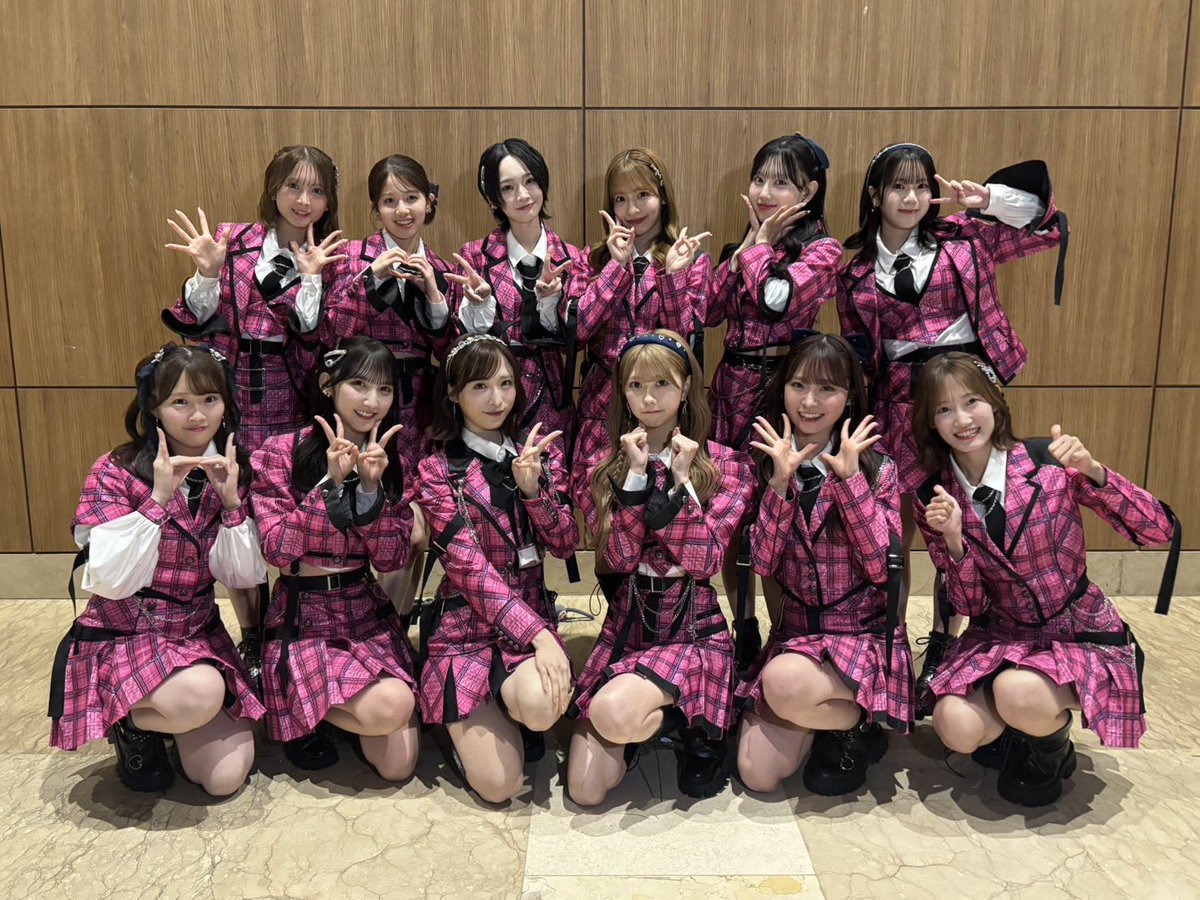 MizukiYamauchi's tweet photo. 日本に帰ってきました~✈

改めて！
インドネシアで会ってくれた全ての方に
感謝の気持ちでいっぱいです🌟
みんなの熱量にとってもパワーをもらいました✊🏻

初めて会えた方も
2年ぶりに会えた方も
日本から来てくれた方も
本当にありがとう！！また会えますように🤍 https://t.co/YHwkmBPjO9