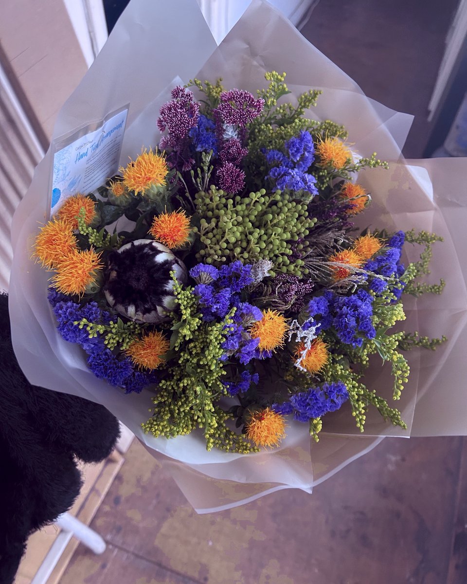 dfnslvtr's tweet photo. purple: museum at night, flowers in daylight, me on a boat in a fur coat. range. https://t.co/3Zxx0sX1Fm