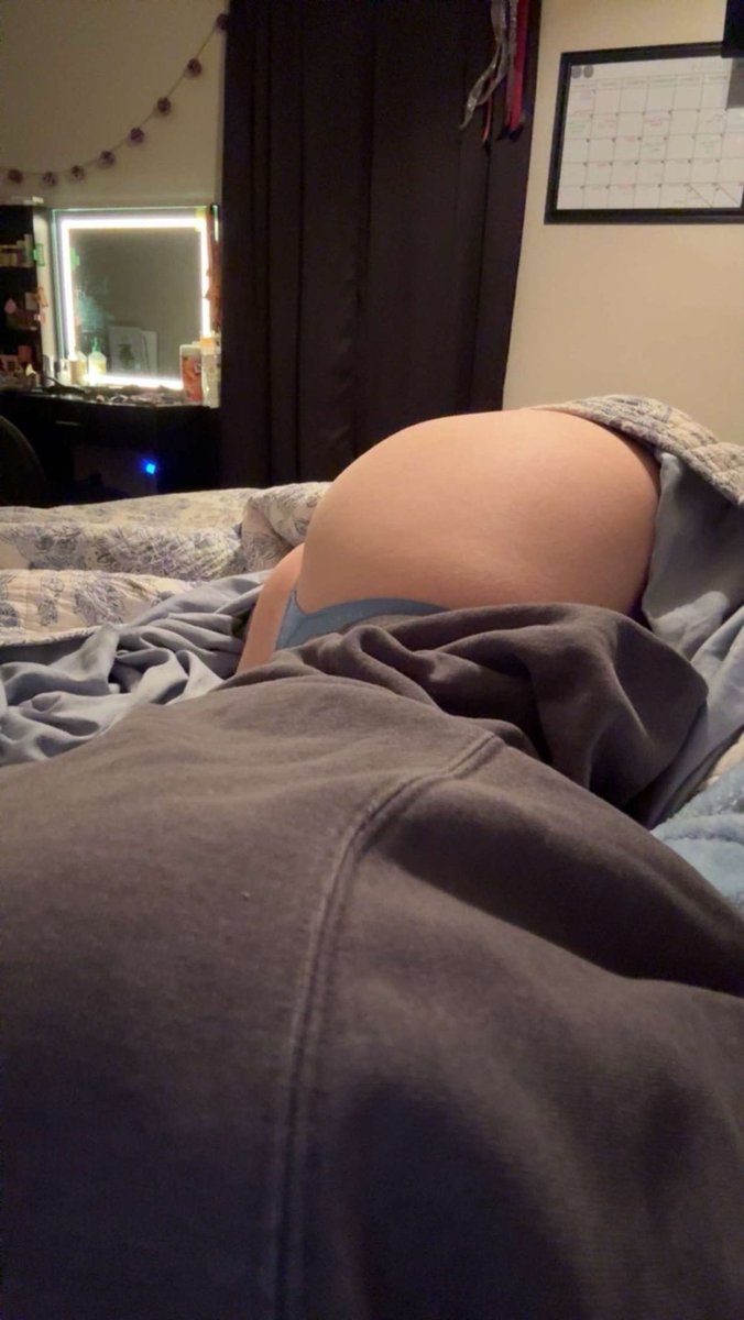 Bethsmitp56v's tweet photo. Bopper Gf risk turn her into a webslut make me regret this 😵‍💫 https://t.co/nIqCyhIaYs