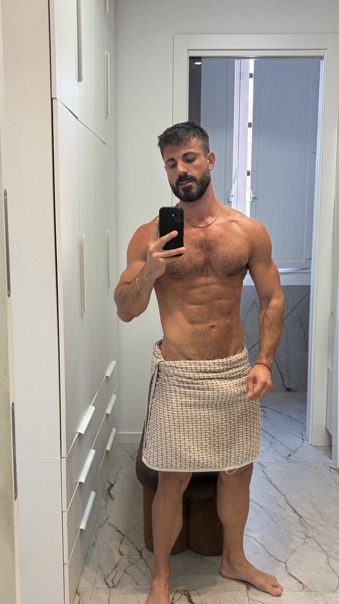 teosa1989's tweet photo. Sunday💦 https://t.co/vjKVkZRyMi