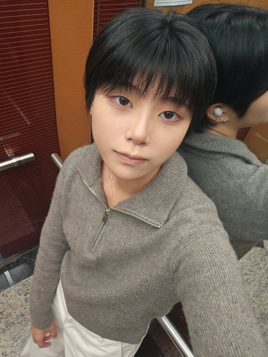 J1yye's tweet photo. #우울계_𝕏친소 #레친소 #우울계_트친소 #트친소 #일상계_𝕏친소 #오타쿠_𝕏친소 #wlw
찐따랑친해지실분 https://t.co/CW9qNH9lNt
