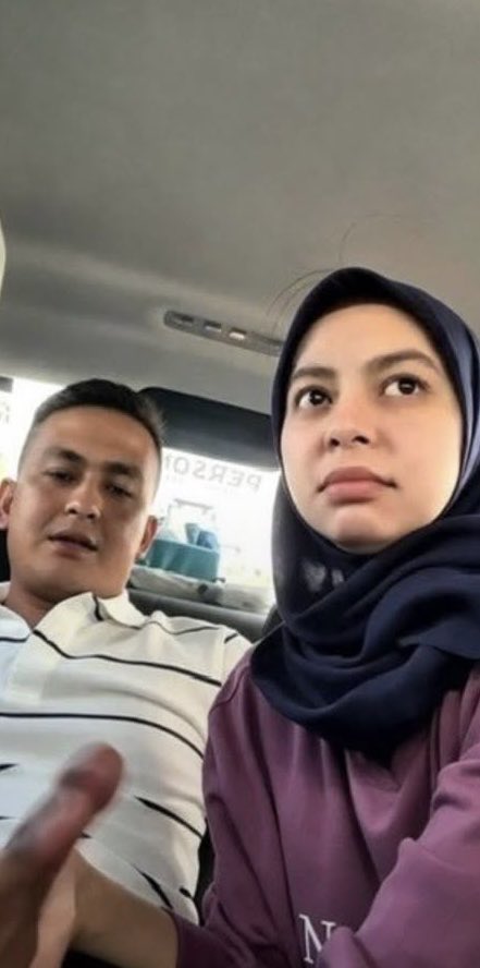 melayutudung1's tweet photo. Tgh main kt kerete yg nak vid full link kt bio🥵💯
#awekpadu #awekcun #awektudung #awekmelayu #melayuvairal https://t.co/DG0xxNbJyd