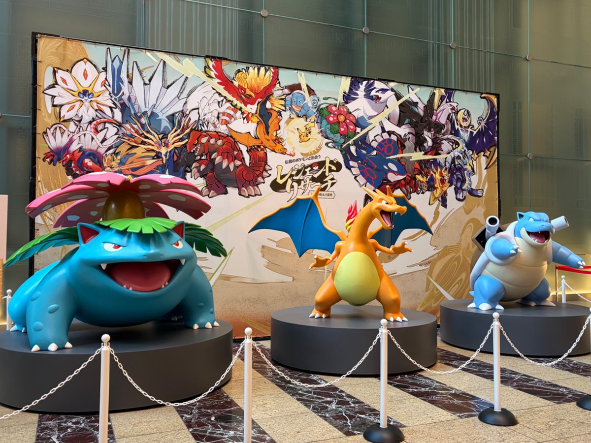 MKjoureny's tweet photo. お友達に誘ってもらいポケ活してきました。
街中どこもかしこもポケモンに染まっていて、圧巻です‼︎ポケモンに詳しくない娘でも楽しんでました☺️
さて、母は151匹世代です。ほーぼわかりません😌
#ポケモン 
#12,000歩歩いた日 https://t.co/g46at44Ig8