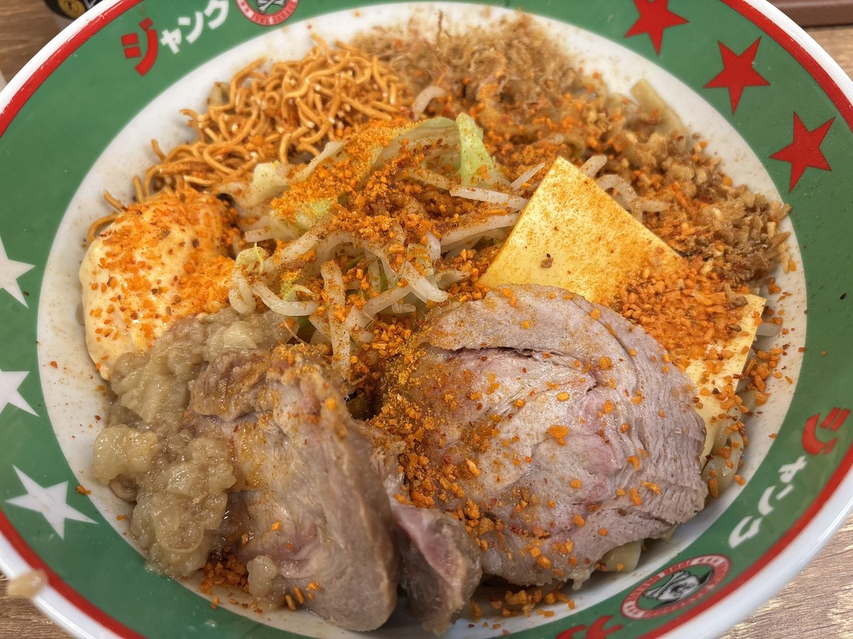 gnm_oj3's tweet photo. 久しぶりにジャンガレ食べたけど何で許されてるんだこの食べ物 https://t.co/Zr3OhwnAFF