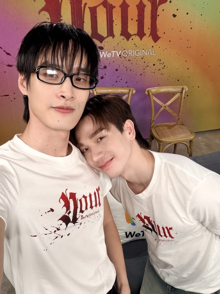 KononTONG's tweet photo. @KononDUNK @KononJUNIORRRRR 😭😭😭 danusan Boss Patthakarn 1999 dituntun dari Anyer sampai Penarukan oleh saya. #nokarbit #testimoniril ☺️ https://t.co/ilXt0RGJLk