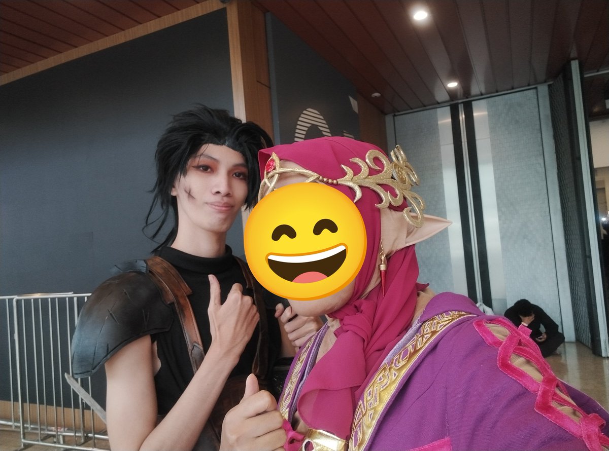 Windermyre's tweet photo. Found two FF7 cosplayers as Sephiroth and Zack! Too bad couldn't find more of them.

#IGX2026 #igx2026 #IGX #FFVII #FF7 #Sephiroth #ZackFair https://t.co/Gqi9k8YkYY