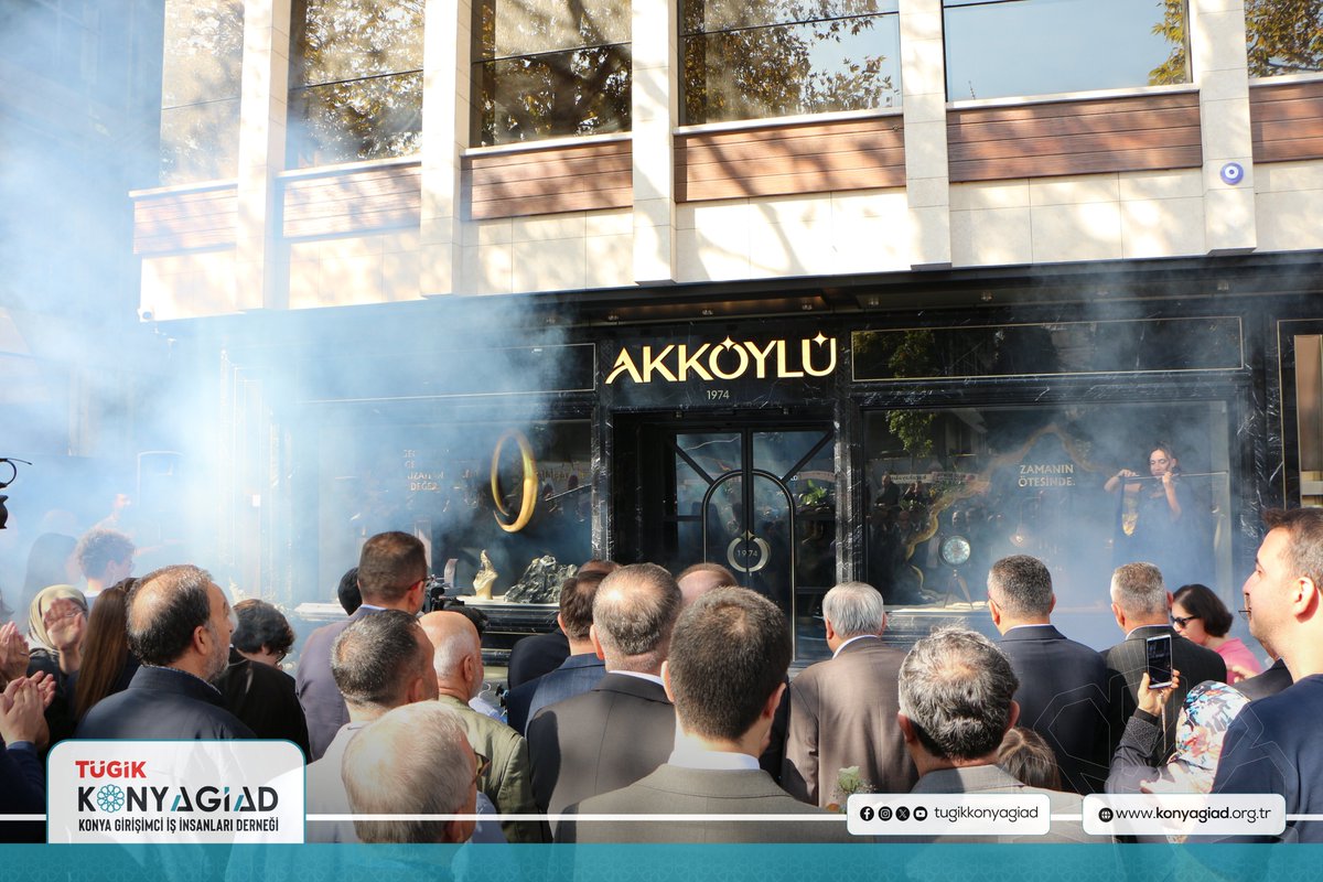 tugikkonyagiad's tweet photo. TÜGİK Konya Girişimci İş İnsanları Derneği (TÜGİKKONYAGİAD) Yönetim Kurulu ve dernek üyelerimiz, Yönetim Kurulu Üyemiz ve Akköylü Kuyumculuk’un sahibi Sn. Reşit Semih Akköylü’nün Meram Yeniyol’da faaliyete geçen yeni iş yerinin resmi açılış törenine katılım sağladı. https://t.co/hxOjBucLkM