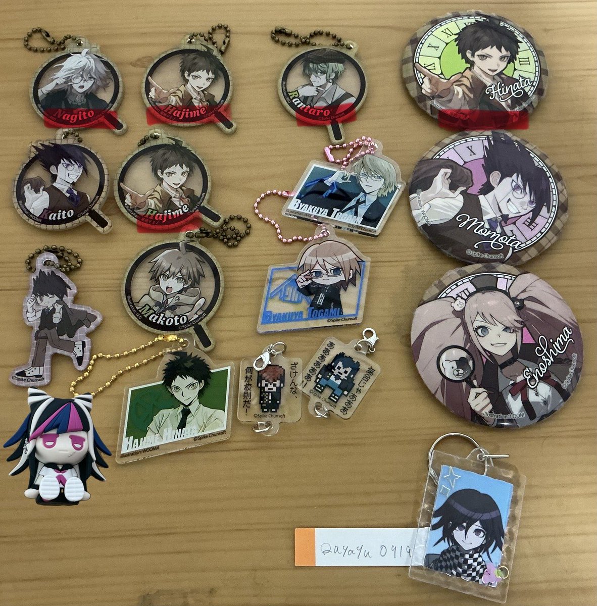 ayayu0919's tweet photo. 【ダンガンロンパ 交換】
百均⌇ダイソー⌇ぬいぐるみキーホルダー⌇ぱしゃこれ⌇アクリルキーホルダー⌇証明写真⌇コレクションカード⌇缶バッジ
【譲】画像1、2、3
【求】画像4
お声がけ前に固定ポストを一読して頂きたいです📮
友人分も求めておりますので、ぜひお気軽にお声がけください🙏✨ https://t.co/s43MqOFG9W