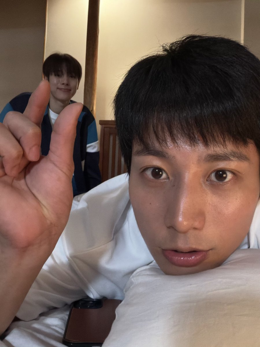 kairi_shimizu's tweet photo. #修学旅行で仲良くないグループに入りました2 
 
2話ありがとうございました！！！　
三天王ナイスだぞ！！！　
　
次回3話は特に好きな回！　
お楽しみに！！！　
　　　
#ドラマ修学旅行 https://t.co/kchvv0dzAl
