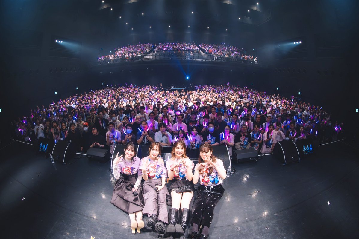macrossD tweet picture