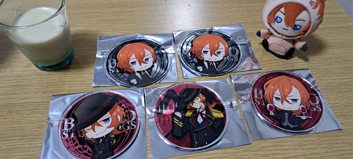 chirolu_cos's tweet photo. 特典開封✧(*,,ÒㅅÓ,,)✧
等身デザイン入ってて嬉しい«٩(*´ ꒳ `*)۶» https://t.co/MD30jPVywc