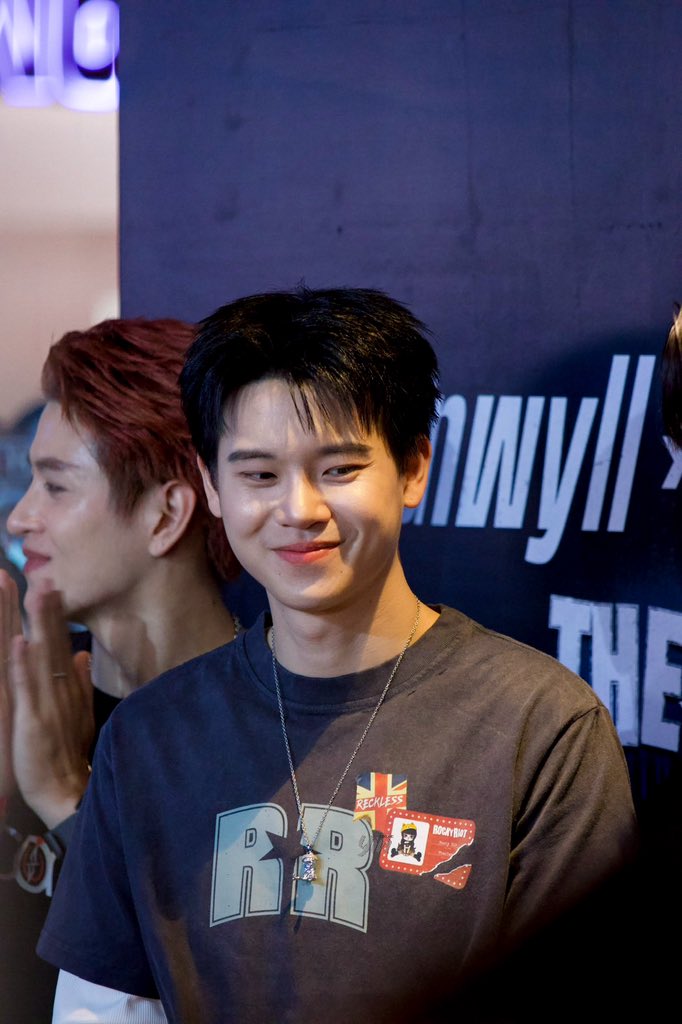 theoneyin's tweet photo. มุหยิ่น ยิ้มน่ารักกกก

YinxShane ANWYLL at SIAMCENTER
#YinxShaneTheRockyRiot 
#yinyin_anw @yinyin_anw #หยิ่นวอร์ https://t.co/z0IOR1wrJj
