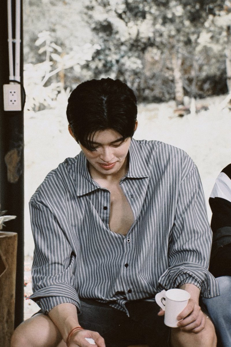 lookpheperm's tweet photo. หล่อเกินไปป้ะ https://t.co/PfhJvVQMTy