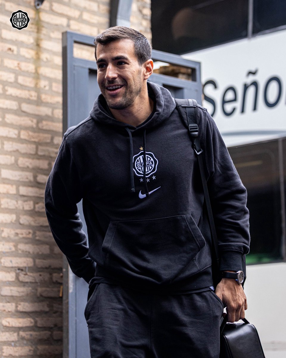 elClubOlimpia's tweet photo. ✨️ El Campeón en el Estadio Ameliano Villeta ⚪️⚫️⚪️ https://t.co/d1iyMAWtS4