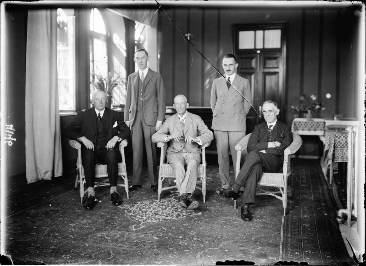 CptAllenHistory's tweet photo. On this day—October 25, 1929

The Shaw Commission arrived in Jerusalem to investigate Arab massacres of Jews across Mandate Palestine. This was two decades before Israel’s independence.

Arabs had killed 133 Jews brutally with axes, knives, and clubs in places like Jerusalem, Hebron, and Safed. Homes were looted, synagogues were destroyed, and survivors were raped and mutilated.

The massacres were ongoing. There were another 57 Arab attacks against Jews as the Commission sat. The Grand Mufti later invoked the Protocols of the Elders of Zion and compared himself to Jesus, claiming Jews had denounced him.

The Commission found the Arab attacks on Jews were driven by hostility to Jews in general and the notion of Jewish sovereignty anywhere in the Land.

This was the conclusion before there were any “settlements,” “occupation,” or even a State of Israel.