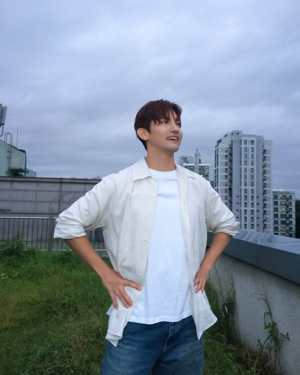 TVXQ's tweet photo. 🎬☁️🎞️🪽

#MAXCHANGMIN #최강창민
#AllOfMyLife #MAXCHANGMIN_AllOfMyLife
#TVXQ! #동방신기 #東方神起 https://t.co/wD7YyVDnIQ
