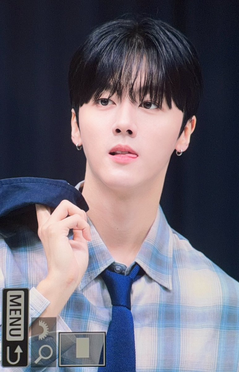 ShineB_1123's tweet photo. 261024 #SF9 #영빈 #YOUNGBIN #ヨンビン @SF9official 

💙 https://t.co/qiCiK9uP8O