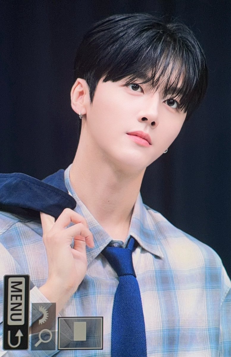 ShineB_1123's tweet photo. 261024 #SF9 #영빈 #YOUNGBIN #ヨンビン @SF9official 

💙 https://t.co/qiCiK9uP8O