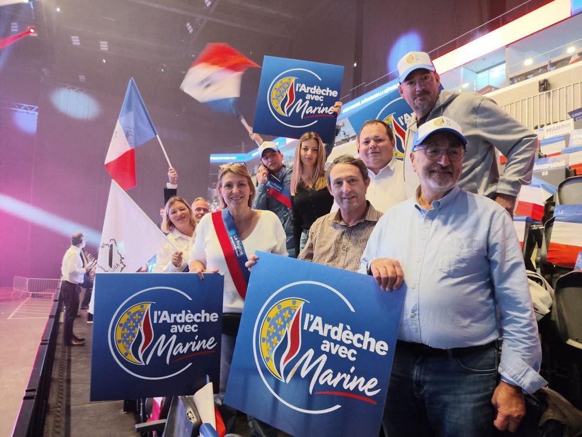 PORQUETCeline's tweet photo. #Ardèche Présents à Orléans pour le premier grand meeting de Marine Le Pen et Jordan Bardella 

Pour la France, la renaissance 🇫🇷🇫🇷
@RNational_off @RN07_officiel https://t.co/5Yz5qSg0T2