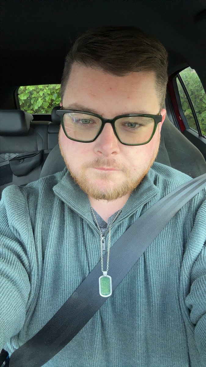 wheelslimshady_'s tweet photo. Off to dinner with the Mother 💚 https://t.co/fMu2ZE5NOs