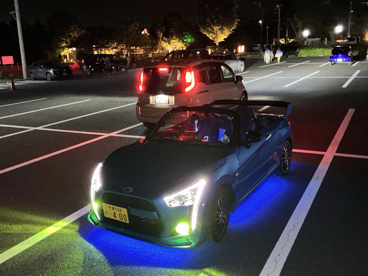 NitroTechne_VRC's tweet photo. 軽く自己紹介。
基本VRChatと言う所にいます。
JTRと言う所に１人でよくいるので会ったら声でもかけてください。以下プロフィール。
https://t.co/na5cEfO2uX
コペンは４年前から乗っています。
今回のは２台目で１台目は８月の千葉豪雨で水に沈み廃車になりました。
USAOと軍事、設計とかが好きです。 https://t.co/qffu4UHOjz