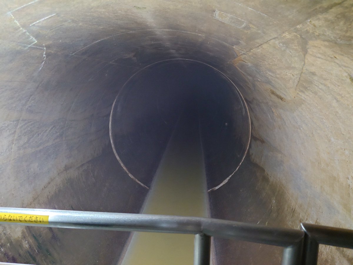 kat_sai_to's tweet photo. 小平にある下水道館行ってｷﾀｰ　本物の下水道を見る事が出来るんだけど中々なニオイでした(笑) https://t.co/6iOgjYHqOn