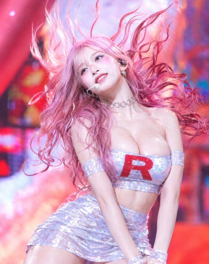 greexts's tweet photo. #leeseo #IVE https://t.co/fMFPa0Pmod