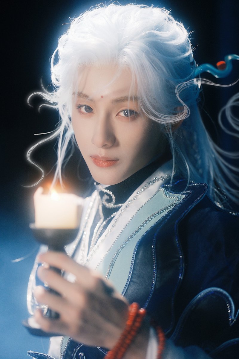 wwfolder's tweet photo. 261025 #WINWIN Weibo update 🌫️🤍

• Honor of Kings' Co Creation Night • ✨ https://t.co/ZlI5aBN3yw