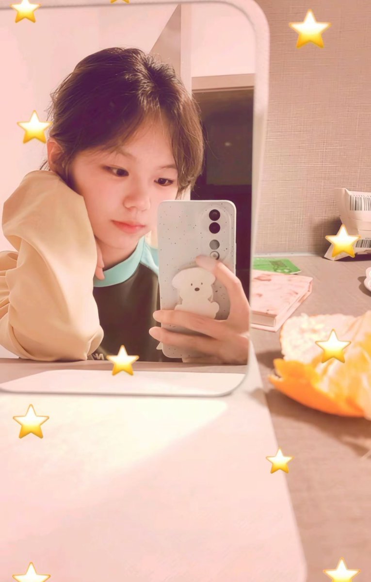 beijblzocvm3's tweet photo. 继续继续，周末居家自拍  初中生

有人想要锐评一下我14的福嘛  

（拒绝人机）赶紧看，我要删了  

真没有🚪   流言1我真给呀 https://t.co/dlg1Gu1YB4