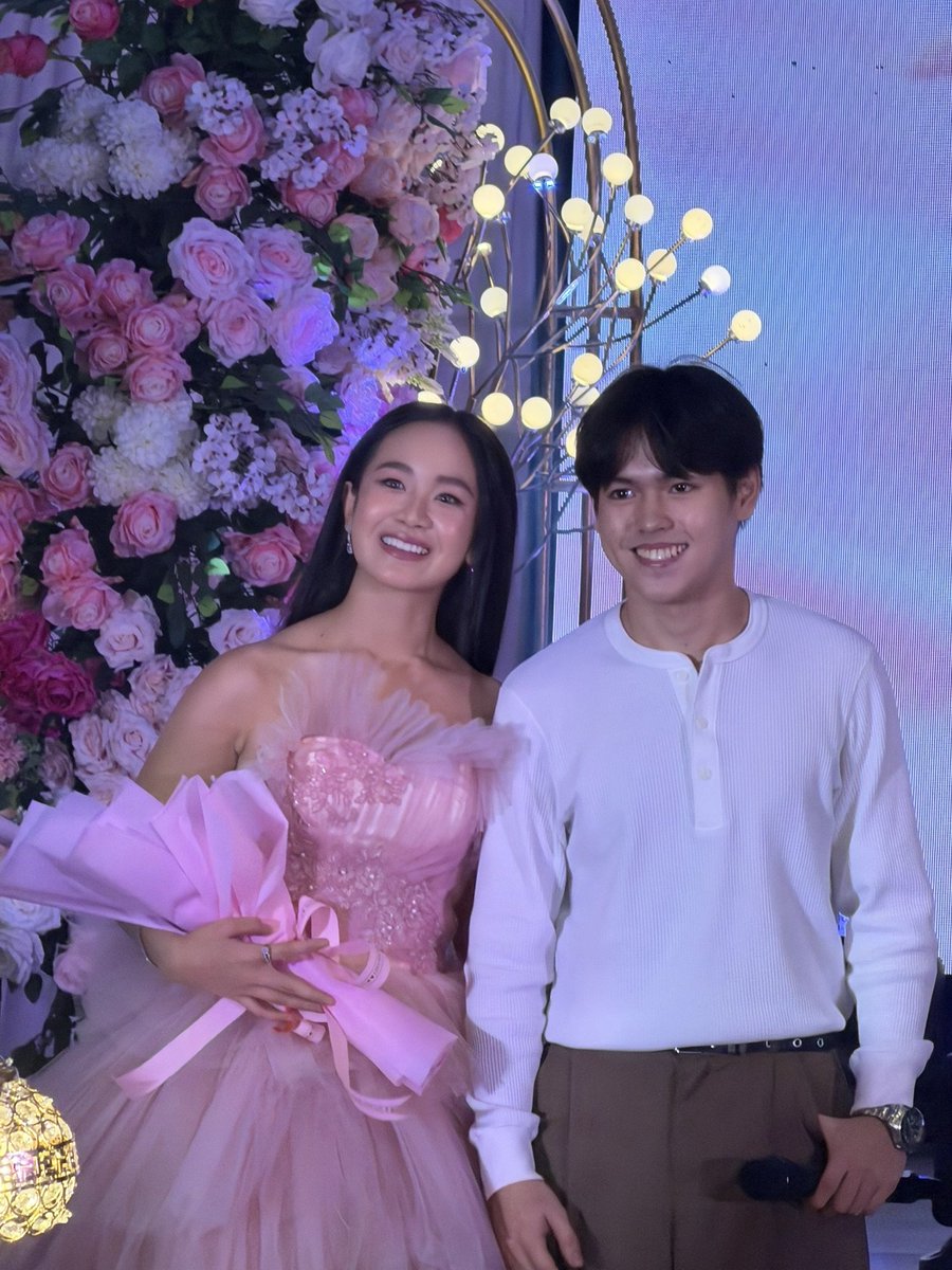 ultjoniean's tweet photo. our mini joheart 🥹 

welcome back jaicap 🫶🏻 !
CAPRICE WHIMSICAL ESCAPADE
CAPRICE WHIMSICAL ESCAPADE https://t.co/awb5QhJAWJ
