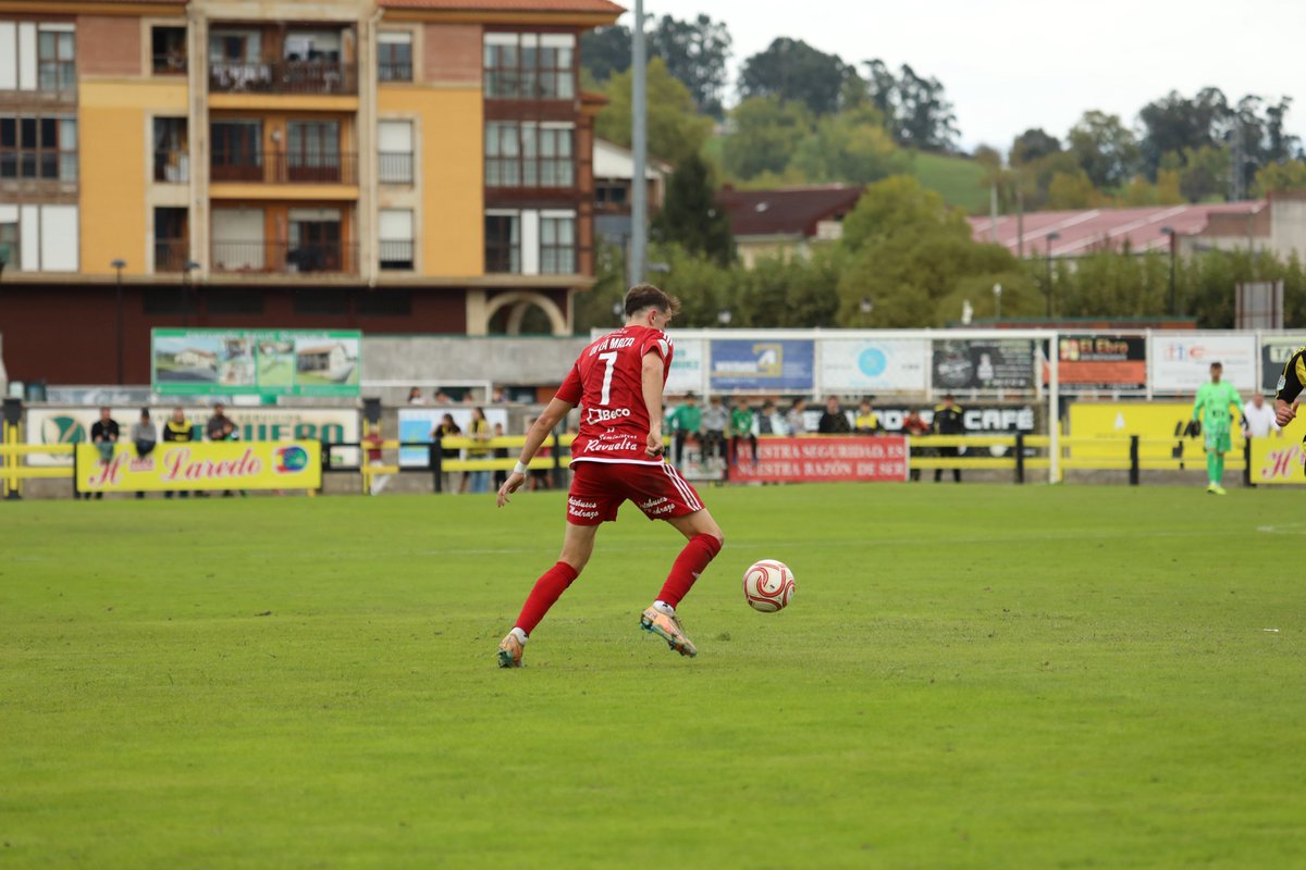 CDLaredo's tweet photo. ⏱️ 82' | CAY 1 - 0 CDL |

🟨 Tarjeta amarilla para Bruno Anievas.

#TerceraRFEF #AlRitmoDelCharlestón https://t.co/cQ0znwkcZv