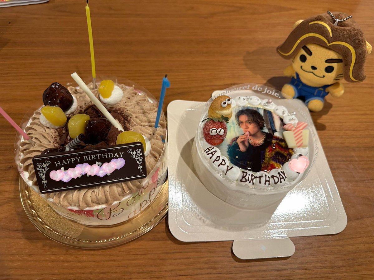 marronluv24's tweet photo. 北海道から帰ってきたらなんと…😭😭😭
大好きなモンブランとマサのケーキ🎂

誕生日が最悪な日で泣きそうになりながら1日過ごしてたから
嬉しくて、最高の誕生日に塗り替えられた🪄 https://t.co/y1odrfPlDR
