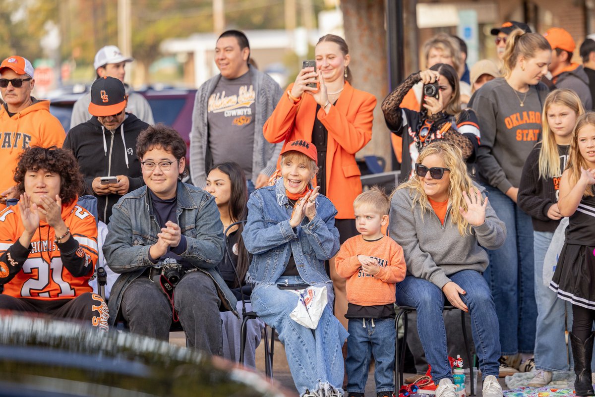 okstate's tweet photo. Few of our favorites from last week 📸 

Share your favorite pics from America’s Greatest Homecoming™️ below!

#okstatehc | #TheCodeCalls https://t.co/rkJdQT5G8U