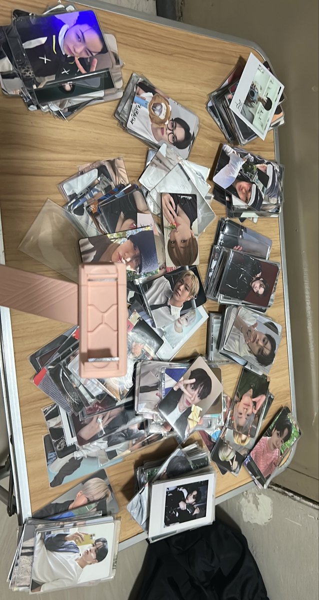 aniskrnsr's tweet photo. Gimana cara memberi harga??😭😭😭😭😭 https://t.co/9guKAf44hd
