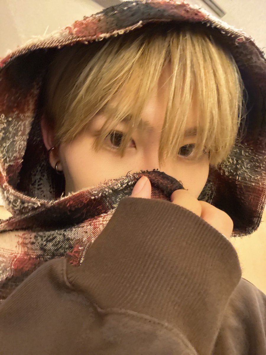 _KID_PHENOMENON's tweet photo. オンライントーク会ありがとうございました！👦🏼🧳✨

久しぶりにこのトレーナーきた！
可愛い🤍
いっぱい話せて楽しかったなぁ
またすぐ会える事楽しみにしてるねね🤞🏻

#Imstillbreathing 
#KIDPHENOMENON
#キドフェノ 
#山本光汰 #KOTA https://t.co/BRHpyLEE8b