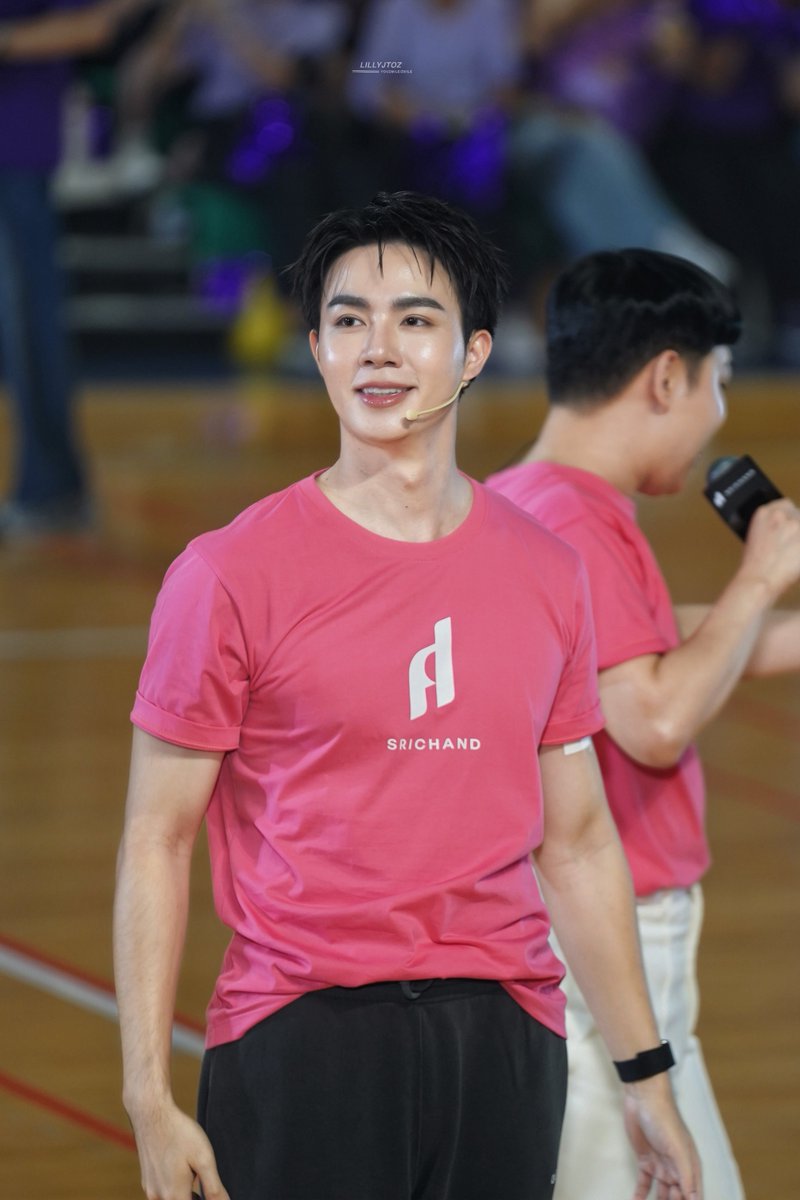 lillyJtoZ's tweet photo. หล่อมากครับ 

——@zee_pruk #ZeePruk #ZeeNuNew

ZEENUNEW NONGZON MOONRISE
#ซีนุนิวเจ๋งใต้แสงจันทร์
#SRICHANDSASIMOONRISE https://t.co/VssoKNS7Jl