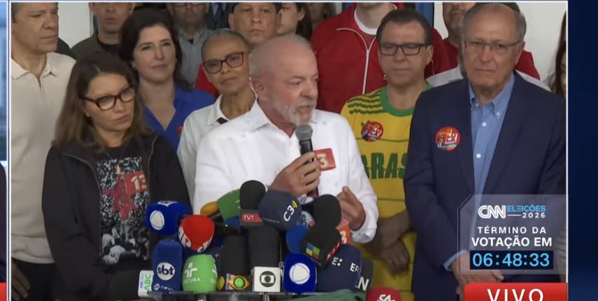 flferronato's tweet photo. A cara de derrota do Lula tá linda demais!! https://t.co/nPECR4LlRE