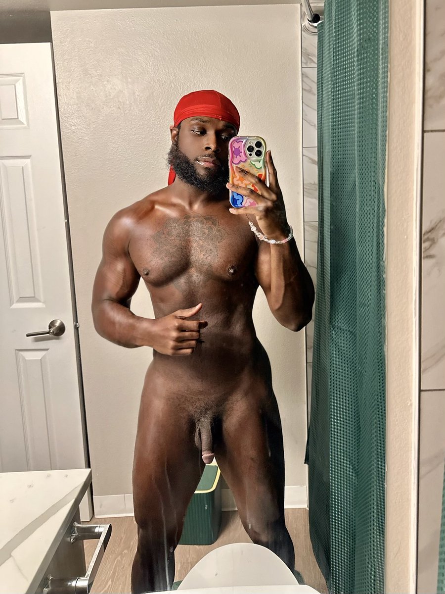 sirchocolatexo's tweet photo. Woke up feeling sexy af https://t.co/wZsAitQKYO