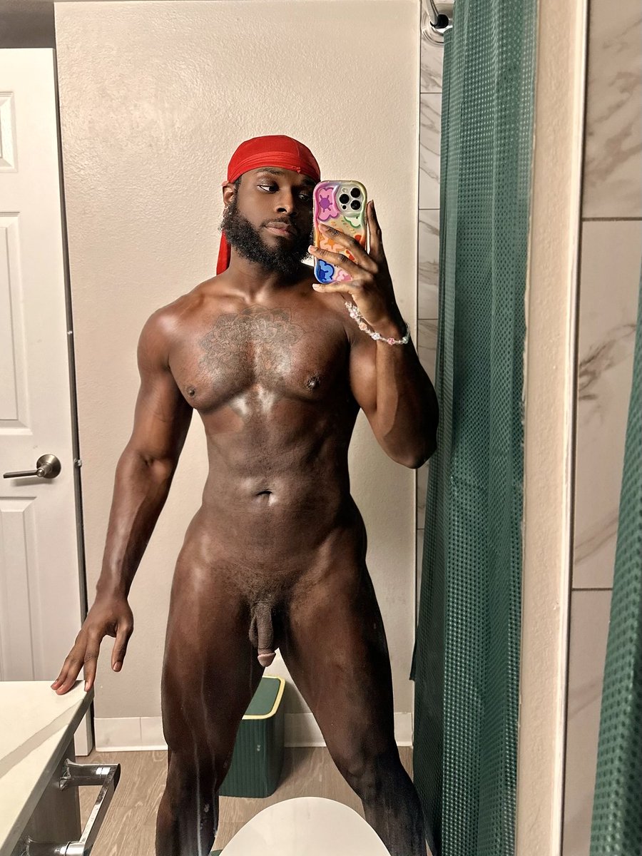 sirchocolatexo's tweet photo. Woke up feeling sexy af https://t.co/wZsAitQKYO