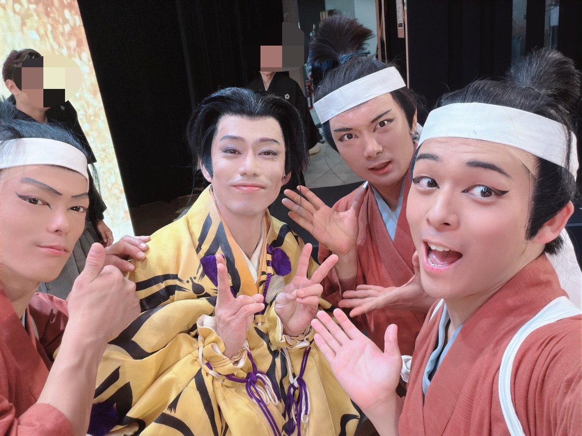 studioB_ST's tweet photo. 『#名古屋をどりNEO傾奇者』
髙橋大輔さん、西川千雅さん、手嶋政夫さん、
ありがとうございました！

B-STメンバー、髙橋翔太、木下竜真、そして森田祐輔で勤めさせていただきました！

#BーST #ビースト
＃岡谷鋼機名古屋公会堂 #西川流 https://t.co/ZwLGVlFsR7