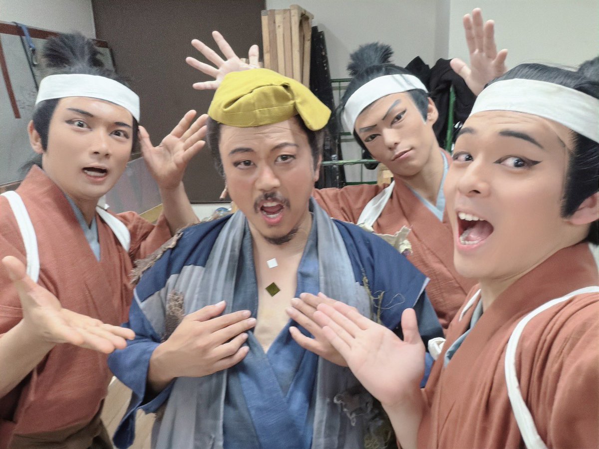 studioB_ST's tweet photo. 『#名古屋をどりNEO傾奇者』
髙橋大輔さん、西川千雅さん、手嶋政夫さん、
ありがとうございました！

B-STメンバー、髙橋翔太、木下竜真、そして森田祐輔で勤めさせていただきました！

#BーST #ビースト
＃岡谷鋼機名古屋公会堂 #西川流 https://t.co/ZwLGVlFsR7