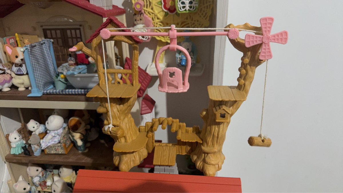 allinn_ss's tweet photo. wts sylvanian 

ayo guys penuhin dikit lagi, top spender dapet swing tree ya, yg mau coret atau steal bisa langsung join go @KY_BBOXGO ✨ https://t.co/Ycdp7SG0kT